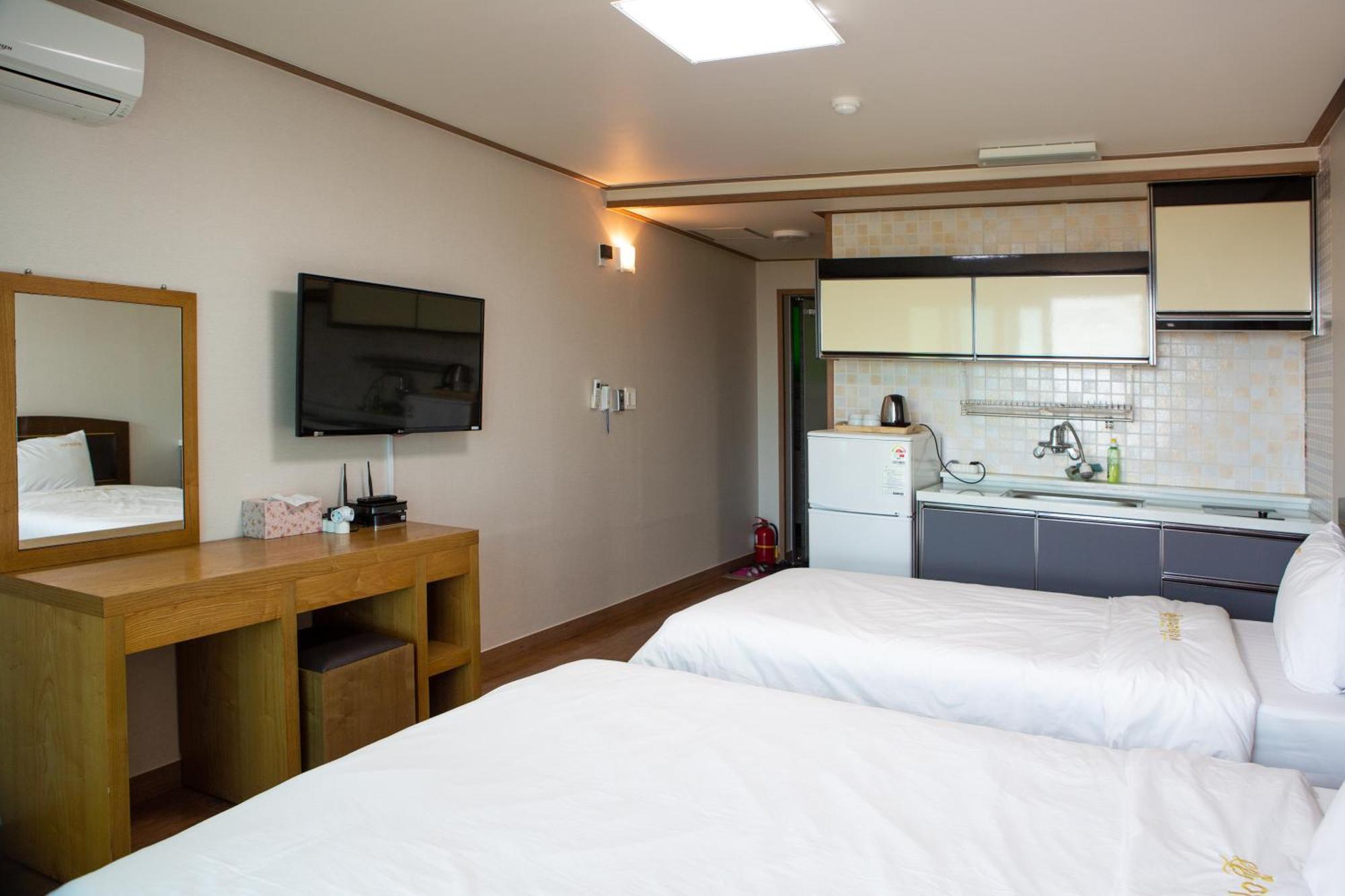 Hotel Amor Jeju Zimmer foto